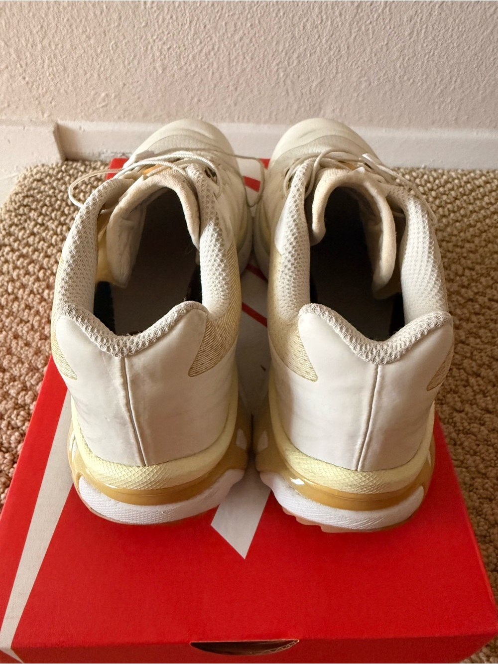 Salomon XT6 Womens Sneakers in Cream/Vanilla with Rainbow Tag - Picture 4 of 7
